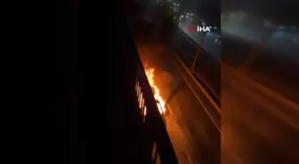 Florya E-5'te Yangın: Otomobil Hurdaya Döndü