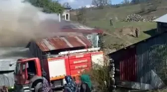 Kastamonu'da Ev Yangını: Maddi Hasar Oluştu