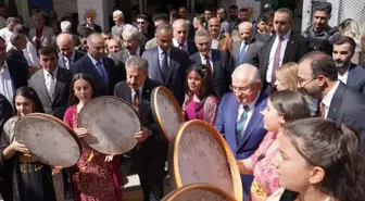 Milli Savunma Bakanı Yaşar Güler, Şırnak'ta Kürtçe şarkılarla karşılandı