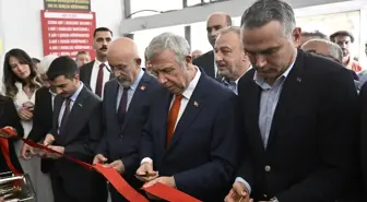 Ankara'da Gençlik Kütüphanesi Açıldı