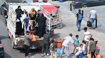 İsrail'in Hava Saldırıları Sebebiyle Lübnanlılar Beyrut'a Göç Ediyor