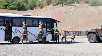 Kahramanmaraş'ta Gerçeği Aratmayan Kurtarma Tatbikatı Düzenlendi