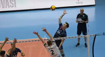 10. TSYD İzmir Voleybol Turnuvası'nda Ziraat Bankkart Galip Geldi