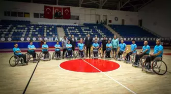 Hakkari Valisi'nden Engelli Sporculara Destek