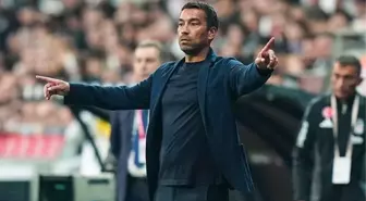 Van Bronckhorst'tan sürpriz forvet tercihi! Ajax-Beşiktaş maçının ilk 11'leri belli oldu