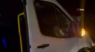 Antalya'da Tur Minibüsü Kamyona Çarptı: 6 İngiliz Turist Yaralı