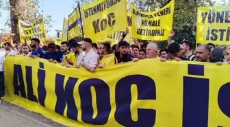 Fenerbahçe Taraftarları, Yönetimi Protesto Etti