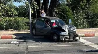 Samsun'da 3 Araçlı Trafik Kazasında 5 Kişi Yaralandı