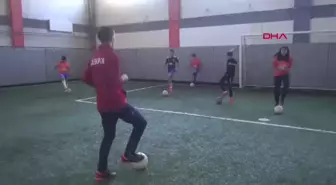 Erzurum'da Tek Kız Futbolcu Elifnaz'ın Milli Takım Hedefi