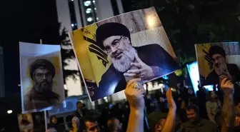 İstanbul'da Hizbullah Lideri Nasrallah'ın Ölümü Protesto Edildi