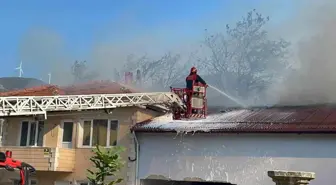 Sakarya'da Binada Yangın Çıktı