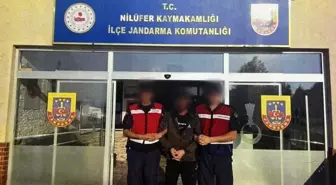 Bursa'da JASAT Ekipleri Aranan İki Şüpheliyi Yakaladı