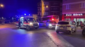 Eskişehir'de Polisten Kaçan Motosikletli Kaza Yaptı: 4 Yaralı