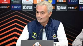 Mourinho'dan 'Fenerbahçe'ye geldiğinize pişman mısınız?' sorusuna olay yanıt