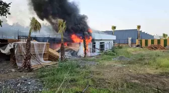 Sapanca'da Yapımı Süren Restoran Yangında Küle Döndü