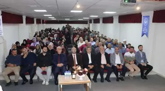 Of'ta Peygamberimiz ve Şahsiyet İnşası Konferansı Düzenlendi