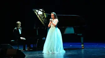 Ekaterina Shelehova İstanbul'da Konser Verdi