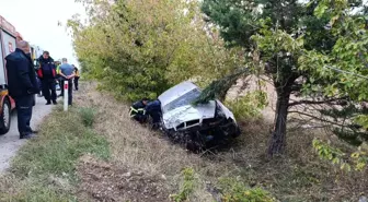 Kırklareli'nde Otomobil Şarampole Uçtu: 2 Yaralı