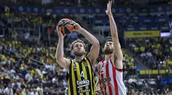 Fenerbahçe Beko, EuroLeague'in ilk haftasında ağırladığı Olympiakos'u 82-71 yendi