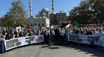 Saadet Partisi Üyeleri İsrail'in Saldırılarını Protesto Etti