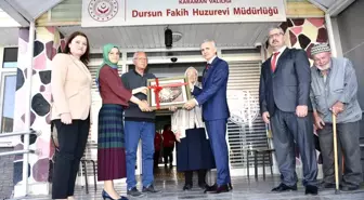 Karaman Valisi Yaşlıları Ziyaret Ederek Dünya Yaşlılar Günü'nü Kutladı