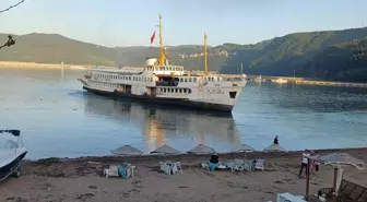 Amasra'da Restoran Vapuru Karaya Oturdu