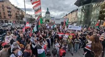 Stockholm'de İsrail'in Saldırıları Protesto Edildi