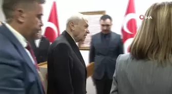 MHP Lideri Bahçeli: '(DEM Parti ile Tokalaşma) Ellerini sıkmam Türkiye partisi olarak gerekeni yaptığımın göstergesidir'