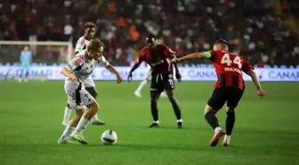 Beşiktaş, Gaziantep FK'yi 1-0 Önde Bitirdi