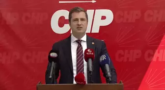 CHP Parti Sözcüsü Deniz Yücel: 'Siyasetin Koyu Gölgesi, Sinan Ateş'in Naaşı Üzerine Çökmüştür'