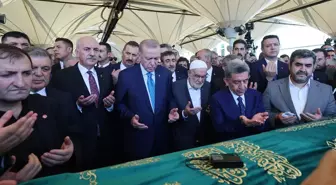 Cumhurbaşkanı Erdoğan, Recai Kutan'ın cenaze törenine katıldı