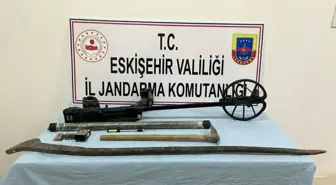 Eskişehir'de Kaçak Kazı Yapan İki Şahıs Yakalandı