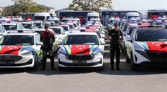 Denizli'de jandarma ve polisin 141 yeni aracı hizmete alındı