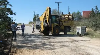 Kırklareli'nde Yol Yapım Çalışmaları ve Temizlik Etkinlikleri Devam Ediyor