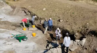 Eskişehir'deki Midas Kale Kazılarında Friglere Ait Fırın ve Ocaklar Bulundu