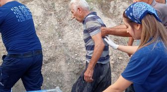 Kadirli'de Devrilen Traktör Altında Sıkışan Sürücü Kurtarıldı