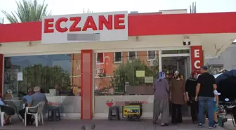 Antalya'da Eczaneden Hırsızlık Güvenlik Kamerasında