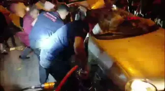 Batman'da Otomobil Kamyonete Çarpınca 1 Ölü, 2 Yaralı