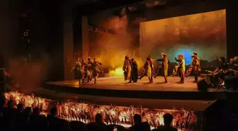 20. Orhan Asena Yerli Oyunlar Tiyatro Festivali Diyarbakır'da Başladı