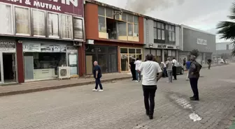 Sakarya'da Mobilya İmalathanesinde Yangın