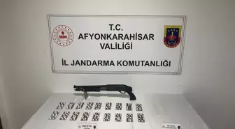 Afyonkarahisar'da Uyuşturucu ve Silah Operasyonları: 3 Gözaltı