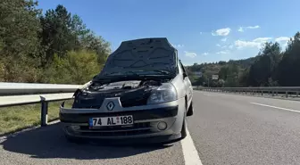 Bolu'da Meydana Gelen İki Farklı Trafik Kazasında 3 Kişi Yaralandı