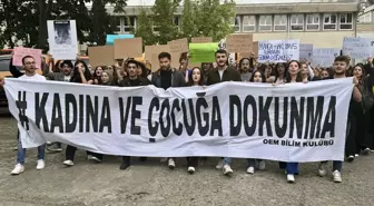 KTÜ'de Kadına Yönelik Şiddetle Mücadele Yürüyüşü