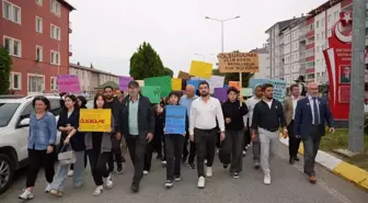 Piraziz'de kadına şiddete tepki için yürüyüş düzenlendi