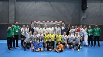 Bursa Büyükşehir Belediyespor, EHF Kadınlar Avrupa Kupası'nda Bir Üst Tura Yükseldi