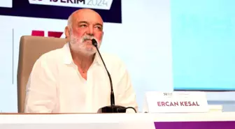 Ercan Kesal, Kocaeli Kitap Fuarı'nda Edebiyat ve Sinema Üzerine Konuştu