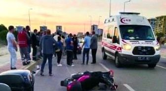 Çanakkale'de Elektrikli Bisiklet ile Motosiklet Çarpıştı: 1 Ölü, 1 Yaralı