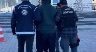 Çanakkale'de Göçmen Kaçakçılığı Operasyonu: 79 Göçmen ve 2 Kaçakçı Yakalandı