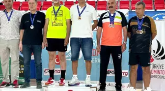 Prof. Dr. Adil Canımoğluz Veteran Badminton Şampiyonasında İki Altın Madalya Kazandı