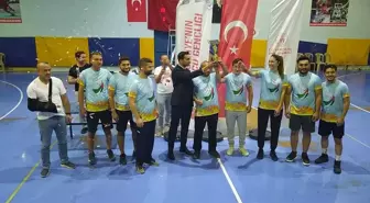 Sinop'ta Gençler İçin Voleybol Turnuvası Düzenlendi